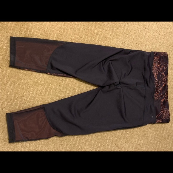 NWOT🏃‍♀️Addidas Climalite High Waisted Capris - Picture 6 of 8
